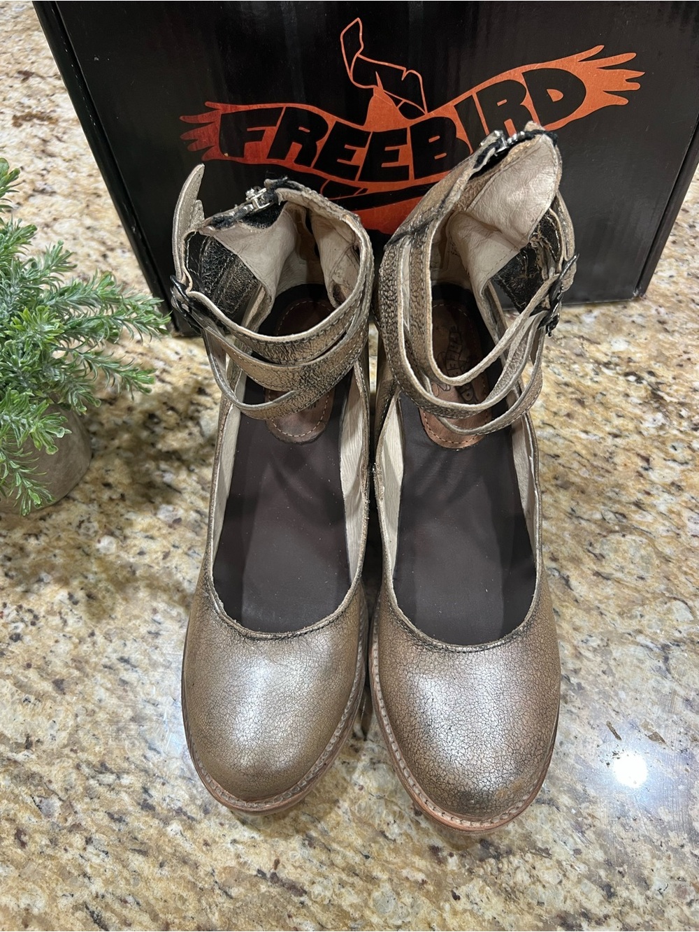 Freebird Randi Pewter/Metallic Taupe Leather Ankle Strap Block Heels 10 - Picture 4 of 13